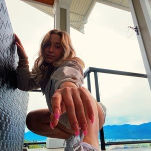 Meet your Posher, Mattea